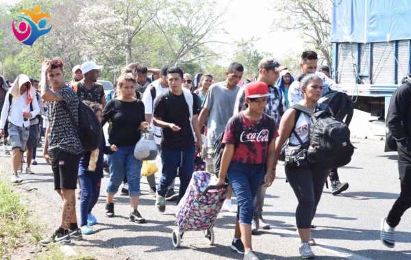 Más de 800 migrantes dejan Tapachula para seguir su camino hacia EU